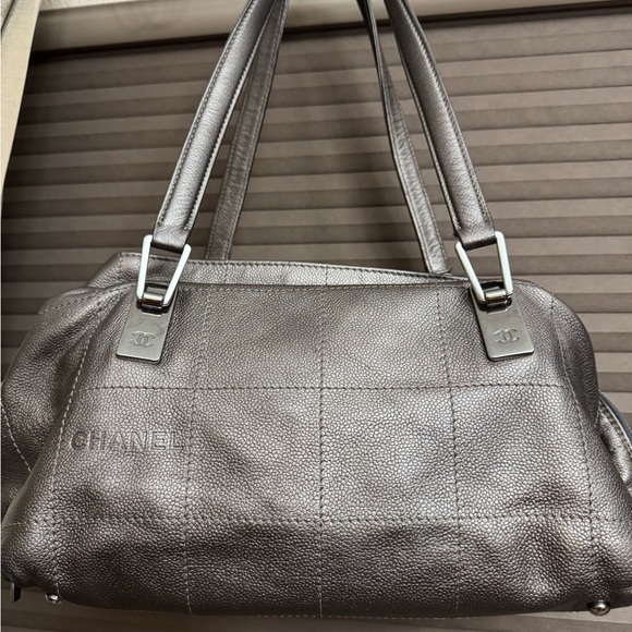 CHANEL Handbags - Chanel metallic bronze shoulder bag.